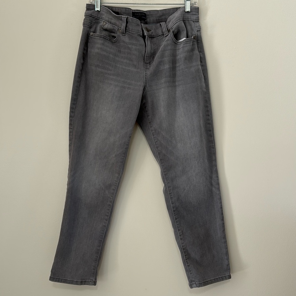 Talbots Simply Flattering Collection boyfriend fit gray jean in size 10P
